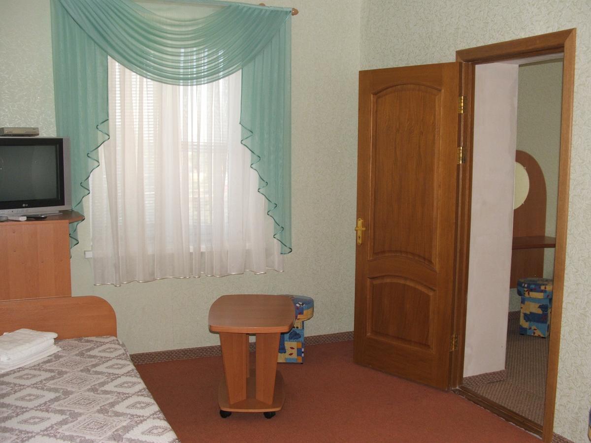 Hôtel Citadella à Skadovsʼk Extérieur photo